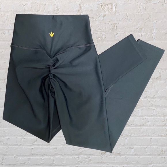 Obsession brand. Original legging. 26”. Midnight blue. - Picture 3 of 3